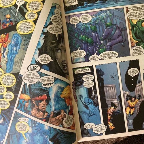 The Uncanny X-Men #370 used with 1999 ultra rare card