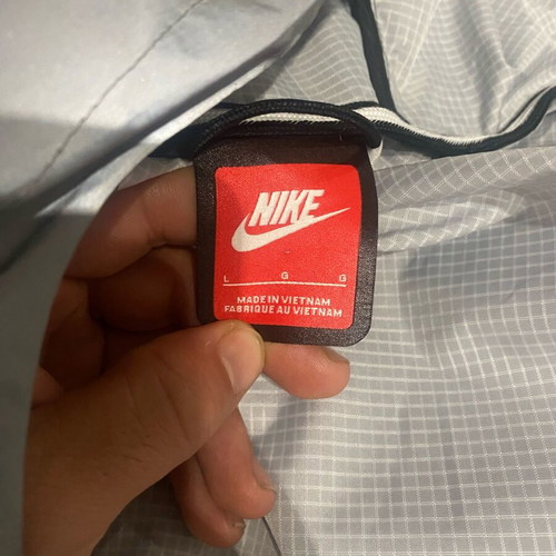 Nike Tech Fleece ανακλαστικού σχεδίου μέγεθος L σαν καινούργιο, γκρι
