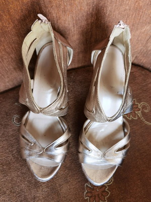 Women's leather sandals 10 cm like new, gold size 39