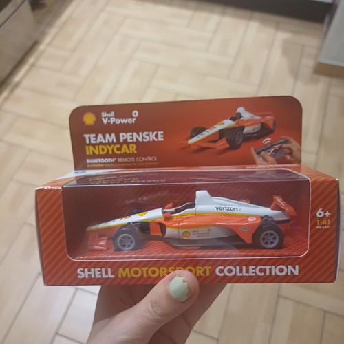 Team Penske IndyCar Shell Motorsport Collection toy car new