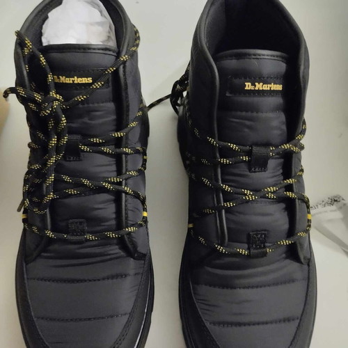 Dr. Martens Combs Padded Casual Boots size 42 new black