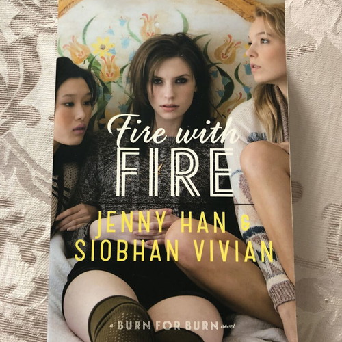 Fire with Fire book like new by Jenny Han and Siobhan Vivian
