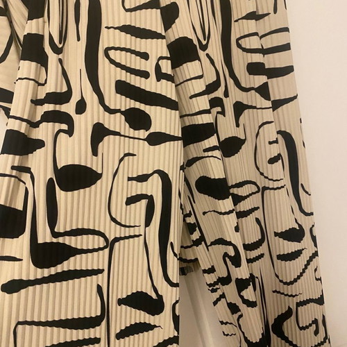 Cos set new, size XS fits medium, loose fit