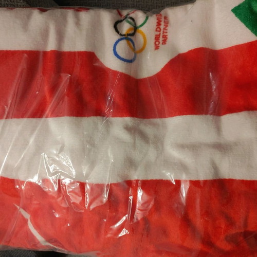 Coca-Cola Olympic Games 2012 London collectible towel and packaging new