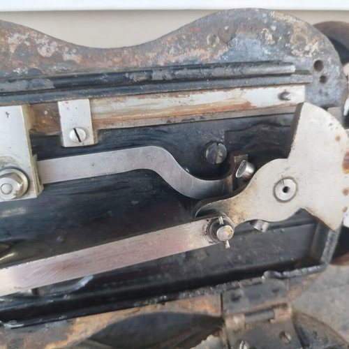 Köhler & Winselmann Maschinenfabrik sewing machine used, rare piece