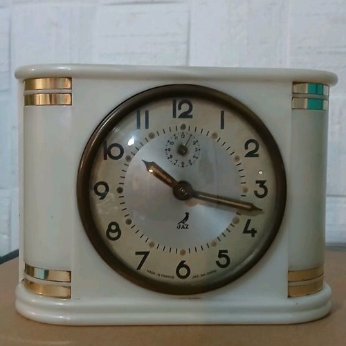 JAZ French table clock 1960 used with minor cracks