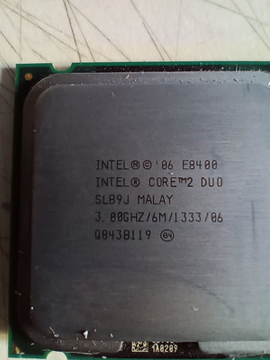 Intel Core2Duo E8400 3.00 GHz used processor LGA775