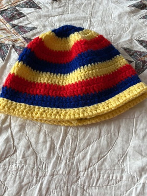 Wool hat handmade, like new, multicolor, kids XS
