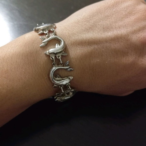 Silver 925 bracelet with dolphins new, silver color