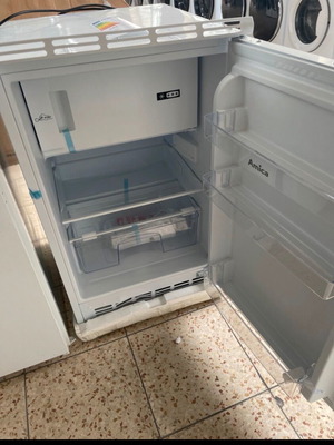 Ψυγείο Amica UKSD 361 951 καινούργιο, εντοιχιζόμενο, μικρό 82 λίτρα