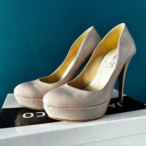 Pumps nude patent leather used, size 37, heel height 12 cm