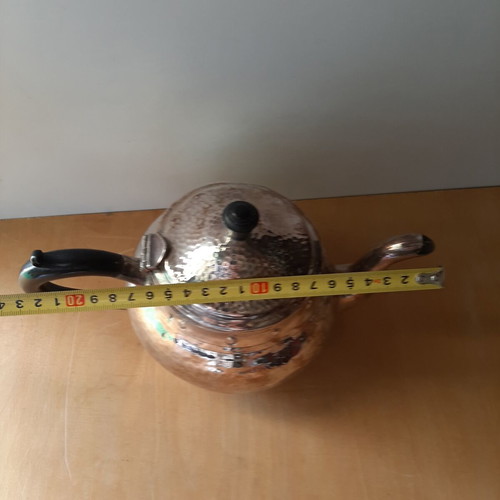 Sheffield Art Deco hammered English teapot like new
