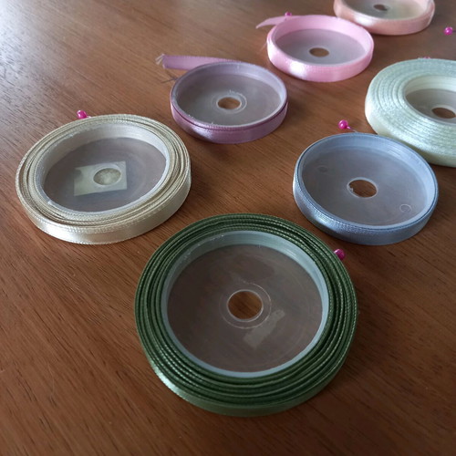 Assorted Shiny Synthetic Ribbons new, various colours and sizes