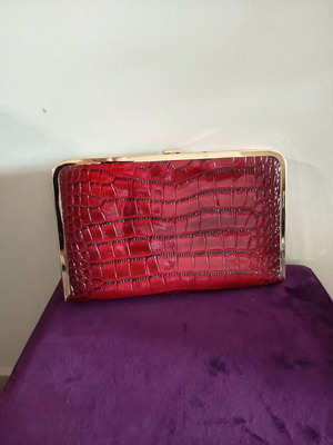 Envelope crossbody bag like new, red Made In Italia