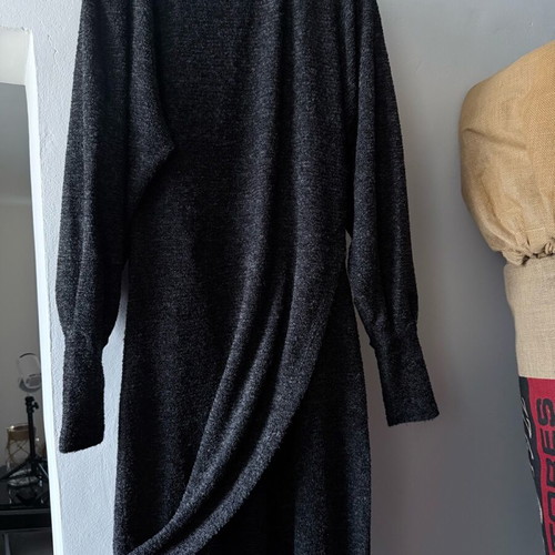 Zara knitted dress dark gray like new with belt