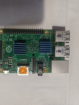 Raspberry Pi 2 Model B 1 GB като нов