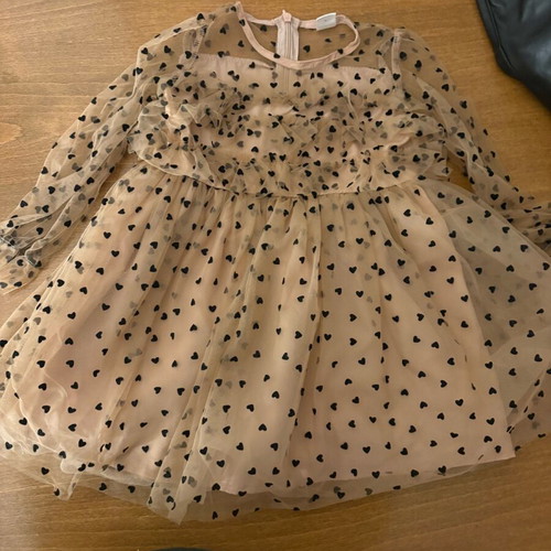 SHEIN dress 2-3 years like new, beige - 4,00 - Vendora.cy SHEIN dress 2-3 years like new, beige - 4,00 - Vendora.cy