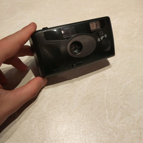 Minolta pocket camera collectible like new, film