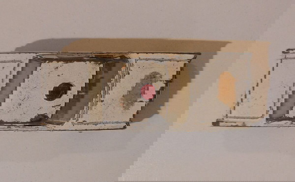 Λευκό αμαξάκι "LESNEY MATCHBOX", κατασκευασμένο στην Αγγλία, εποχής 60' - 70' .