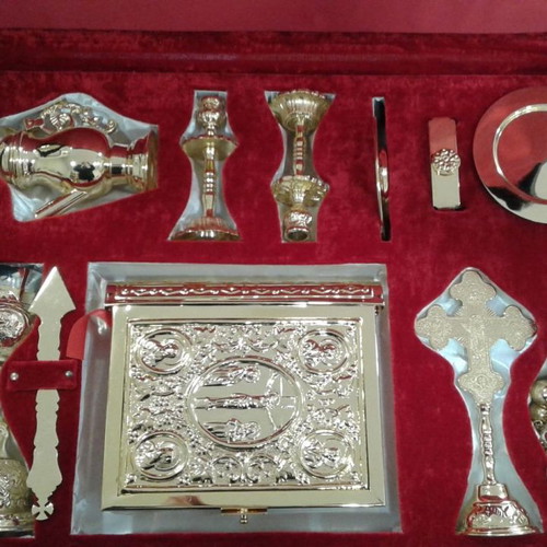 Priestly case for transporting vessels for Divine Liturgy new, gilded