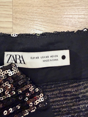 Zara παντελόνι με πούλιες καινούργιο, μαύρο