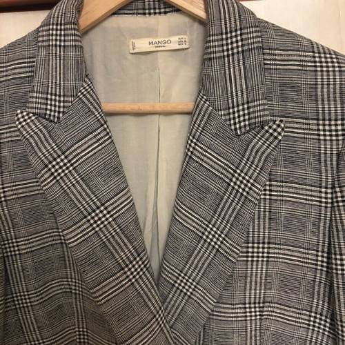 Mango oversized blazer like new, lightweight fabric, black and gray