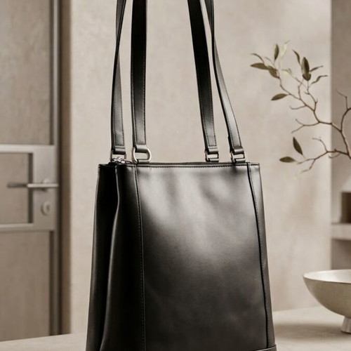 JK Leather 2-in-1 black leather bag, shoulder and backpack