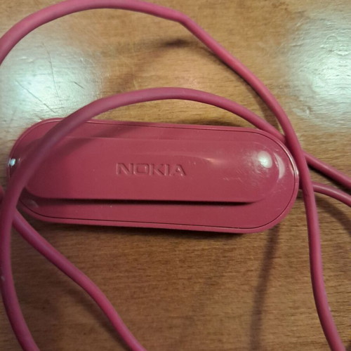 Nokia BH-118 Original Bluetooth headset magenta like new