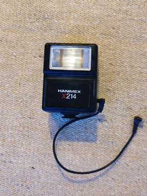 Hanimex x214 flash camera like new