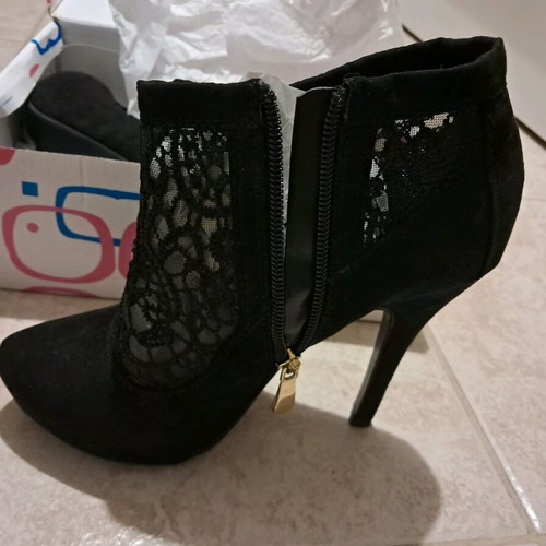 Voi and Noi women's ankle boots like new, black, size 37