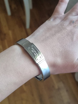 Michael Kors Status Links bracelet silver like new