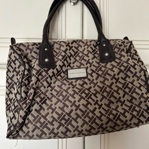 Tommy Hilfiger fabric handbag like new, black and beige