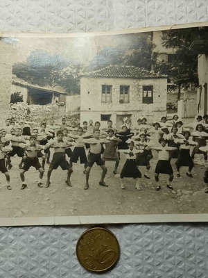 Φωτογραφία συλλεκτική 4ου δημοτικού σχολείου Λειβαδιάς 1930-1940 μεταχειρισμένη