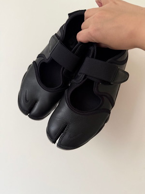 Nike Air Rift μαύρα δερμάτινα παπούτσια νούμερο 39 σαν καινούργια