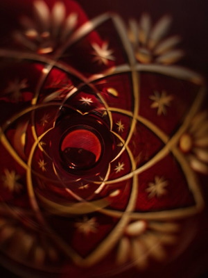 Decorative red vase like new
