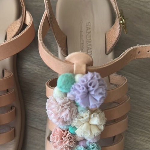 Children's leather sandals handmade, like new, size 31