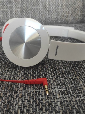 On ear headphones Philips like new, wired