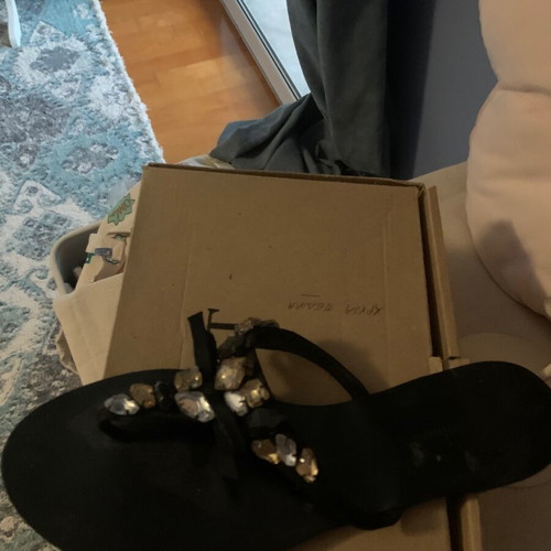 Zara black flat sandals with bows and rhinestones like new