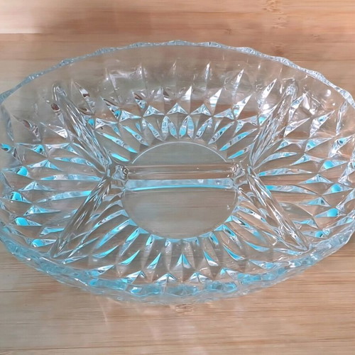Glass serving platter like new