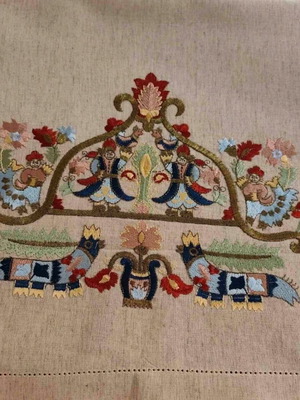 Table linen set 7 pieces new condition