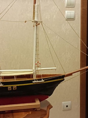 Handmade collectible pirate ship new, wooden