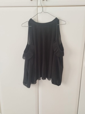 Black Women's Top like new, size M