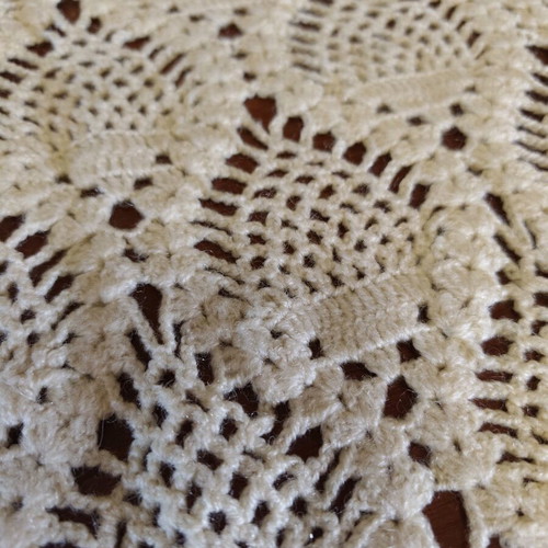 Handmade scarf like new, beige color 100x200