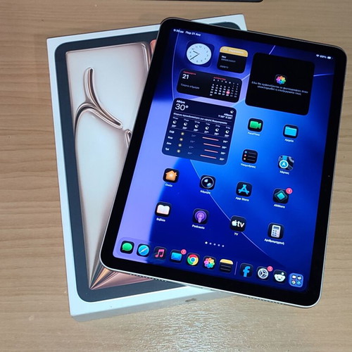 iPad Air M2 tablet