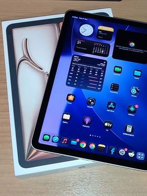 iPad Air M2 tablet