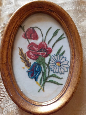 Χειροποίητα κεντητά κάδρα μεταχειρισμένα, vintage συλλογή