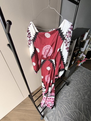 Shein dress like new, white and red, size XXL
