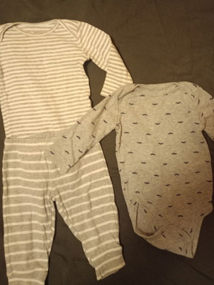 Carter's Baby Clothes like new, size 6 months