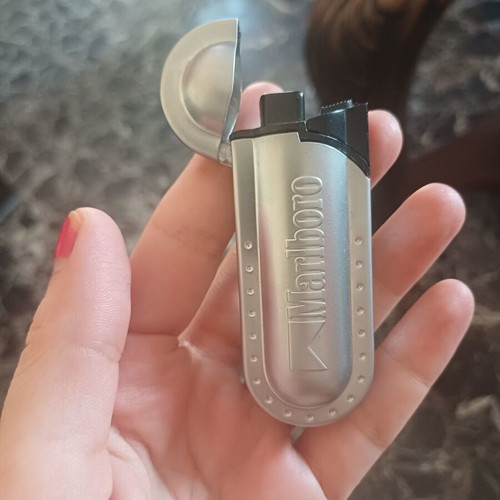 Marlboro collectible metal lighter with flip-top
