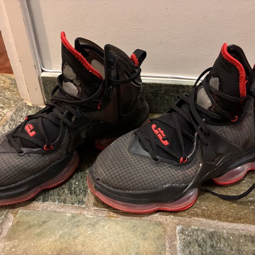 Nike LeBron 19 athletic shoes size 44 used, black